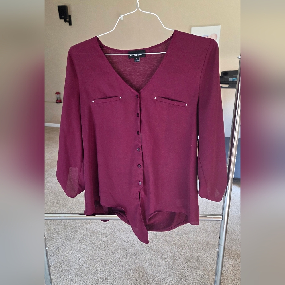 FORTUNE + IVY Mixed Material Tie Front Blouse